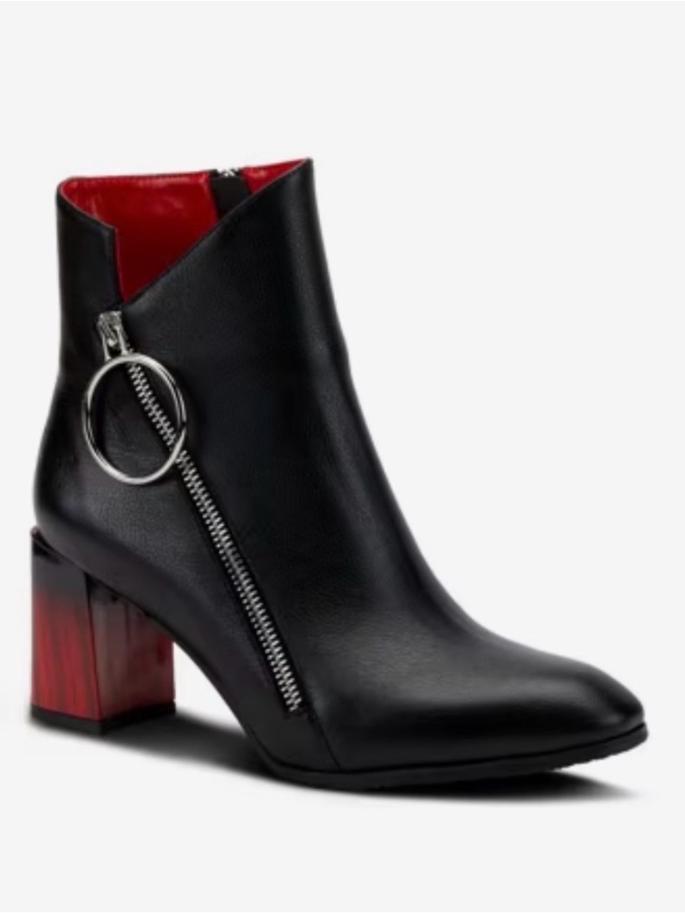 Black and Red Ankle Boot with Ring Zipper Azura New in box 8 1/2